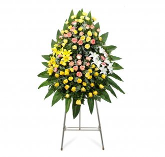 F8 - Corona con Gerberas, Rosas y Liliums